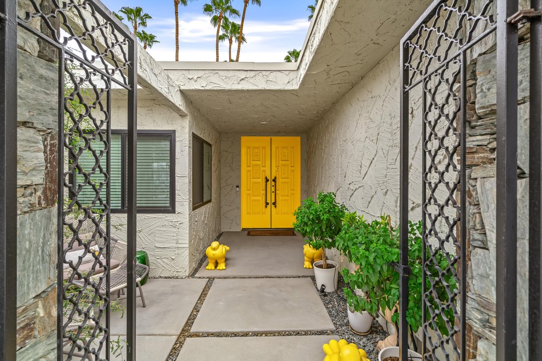 Condo in Palm Springs, California, United States 5 - 18496535