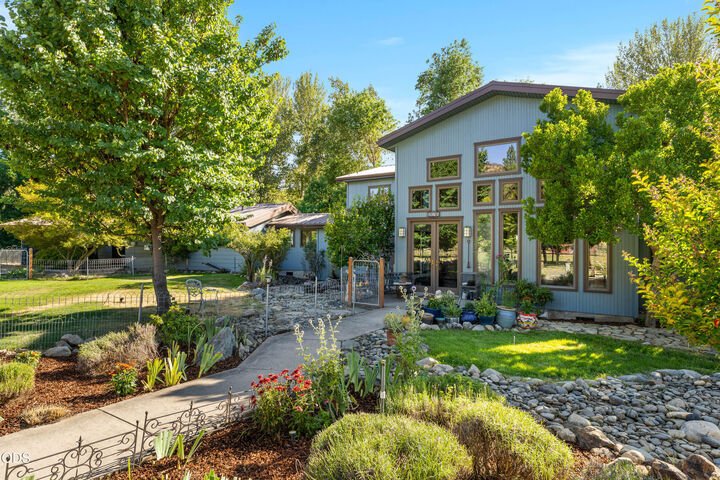 House in Applegate, Oregon, United States 5 - 18496374