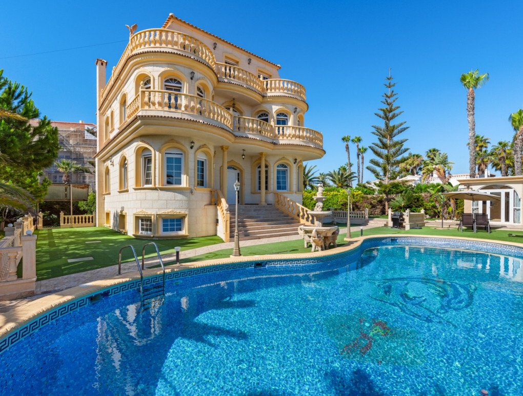 Villa in Playa Flamenca, Orihuela, Valencian Community 2 - 18496609