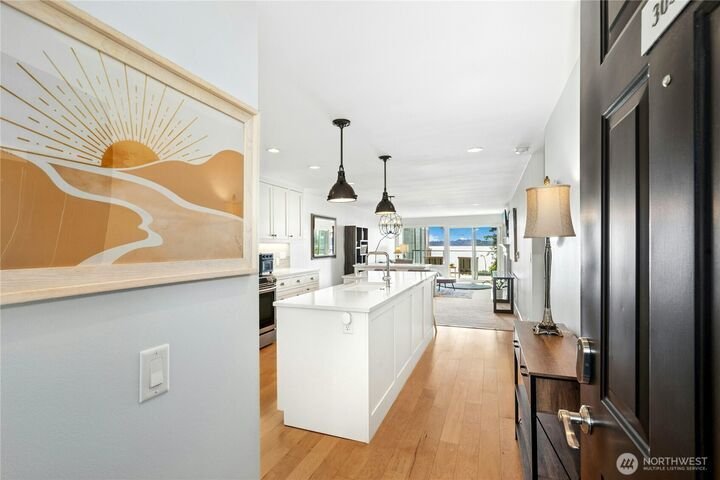 Condo in Kirkland, Washington, United States 4 - 18496389