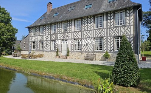 House in Saint-Vaast-en-Auge, Normandy, France 1