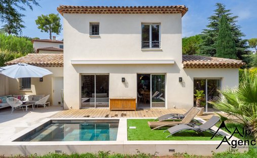 Maison à Les Cougoulins-Rastines, Antibes, France 1