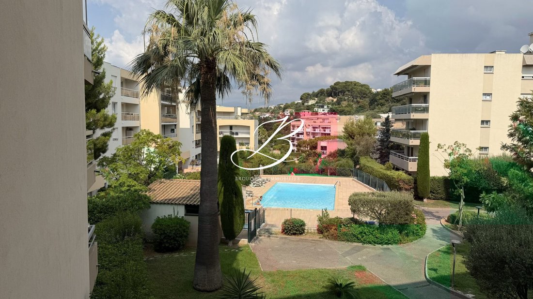 Apartment in Saint-Laurent-du-Var, Provence-Alpes-Côte d'Azur, France 1 - 18480789