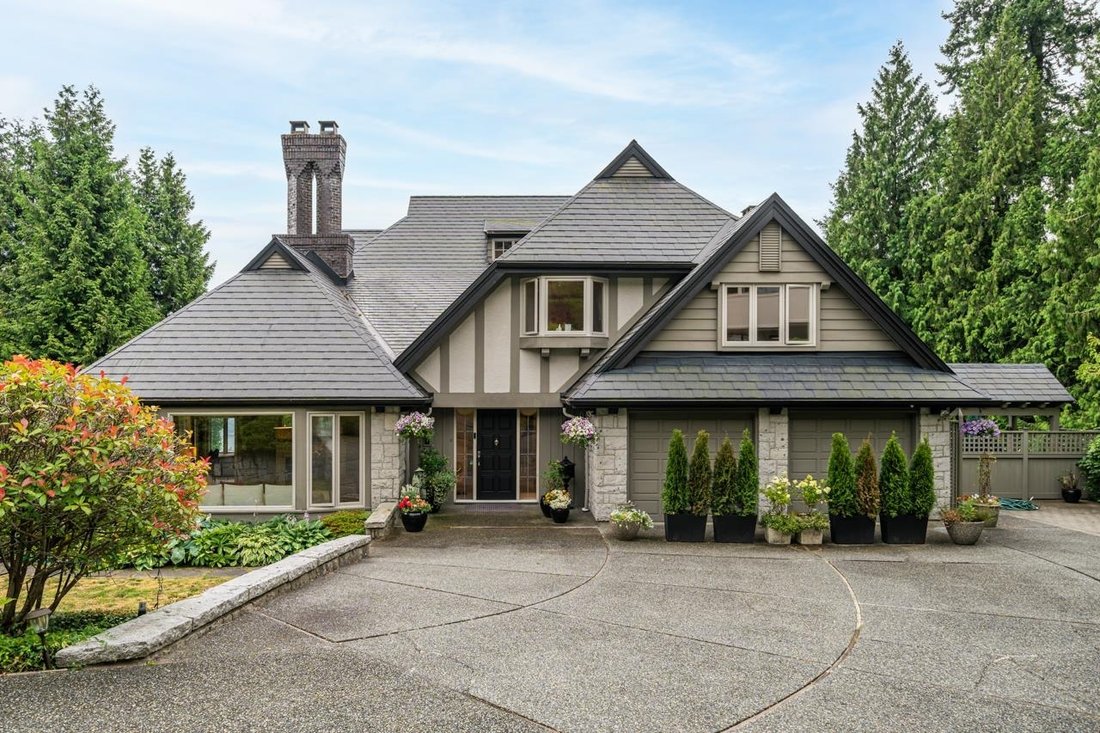 House in West Vancouver, British Columbia, Canada 2 - 18496067