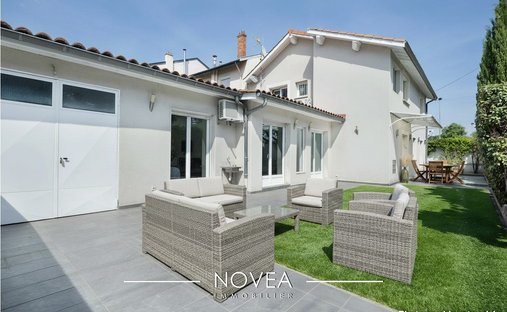 House in Zola - Pressence, Villeurbanne, France 1