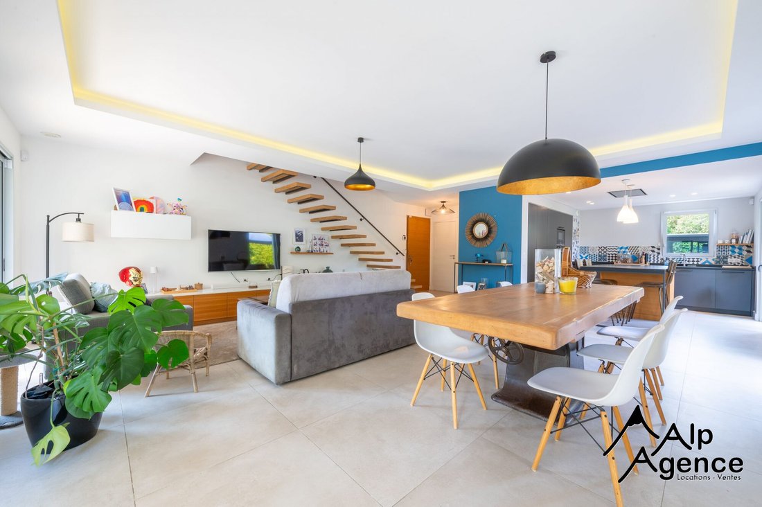 House in Les Cougoulins-Rastines, Antibes, France 5 - 18496221