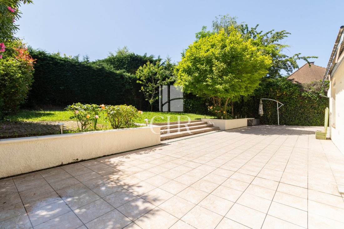 House in Piscop, Ile-de-France, France 1 - 18496244