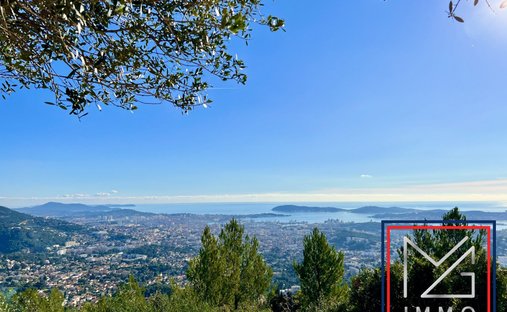 Villa in Le Revest-les-Eaux, Provence-Alpes-Côte d'Azur, France 1