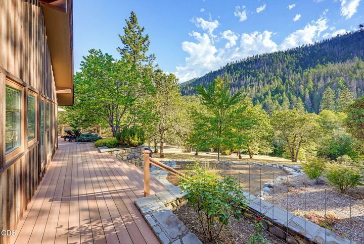 House in Applegate, Oregon, United States 4 - 18496373