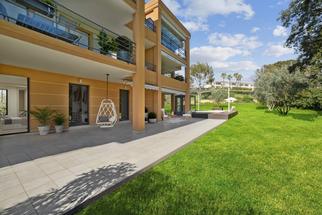 Apartment in Le Dramont-Agay-Anthéor-Le Trayas, Saint-Raphaël, France 1 - 15706127