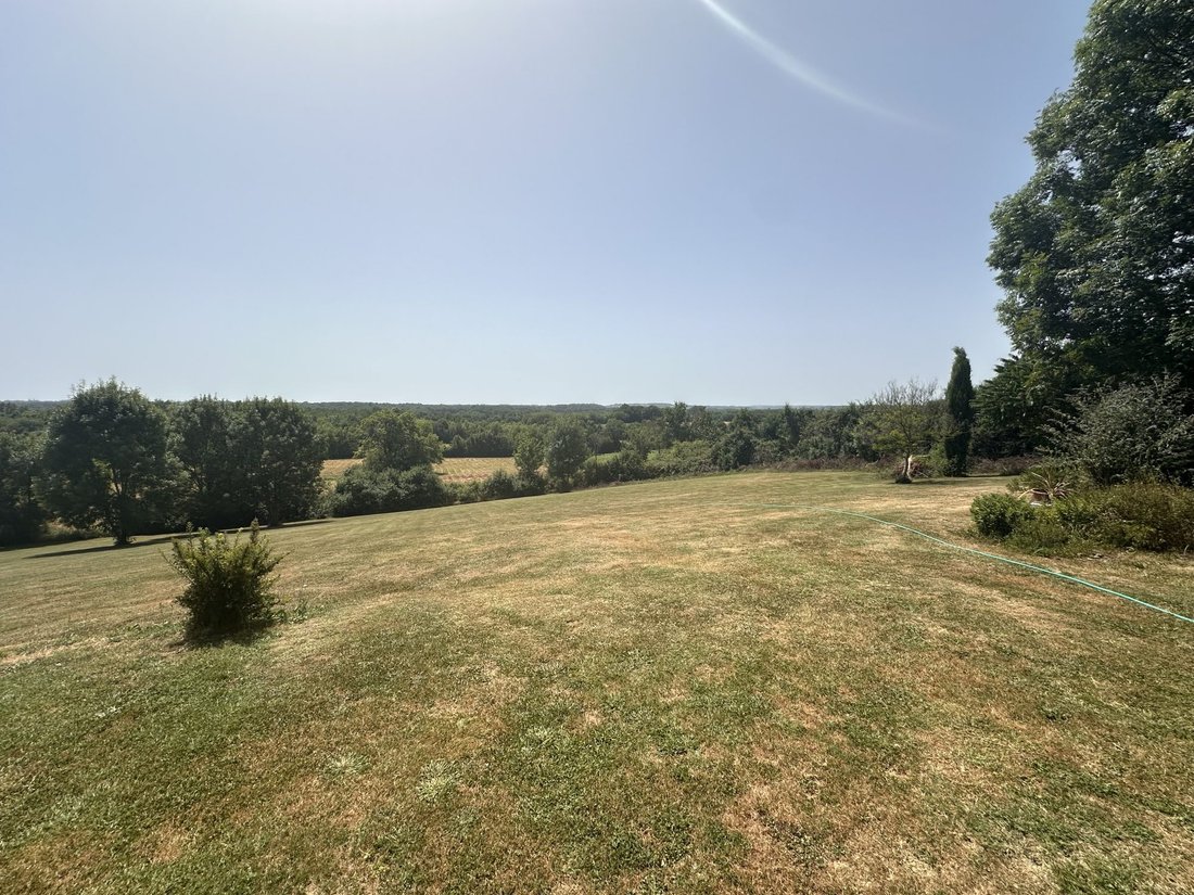 House in Lalandusse, Nouvelle-Aquitaine, France 5 - 18496255