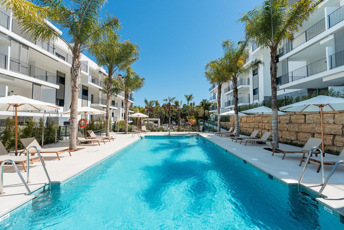 Penthouse in Estepona, Andalusia, Spain 3 - 18496665