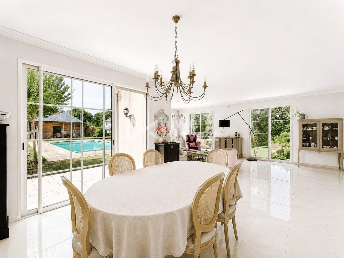 Villa in Pillerie-Bootz, Laval, Pays de la Loire 5 - 18496260