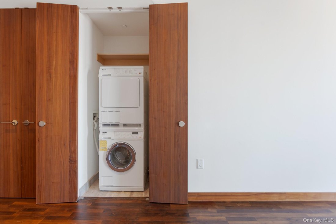 Condo in New York, New York, United States 5 - 18496528