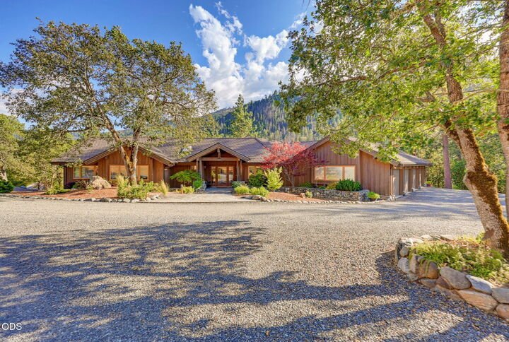 House in Applegate, Oregon, United States 1 - 18496373
