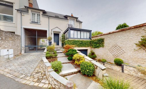 House in Bourgogne-Pasteur, Orleans, France 1