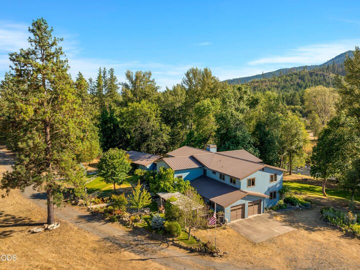 House in Applegate, Oregon, United States 4 - 18496374