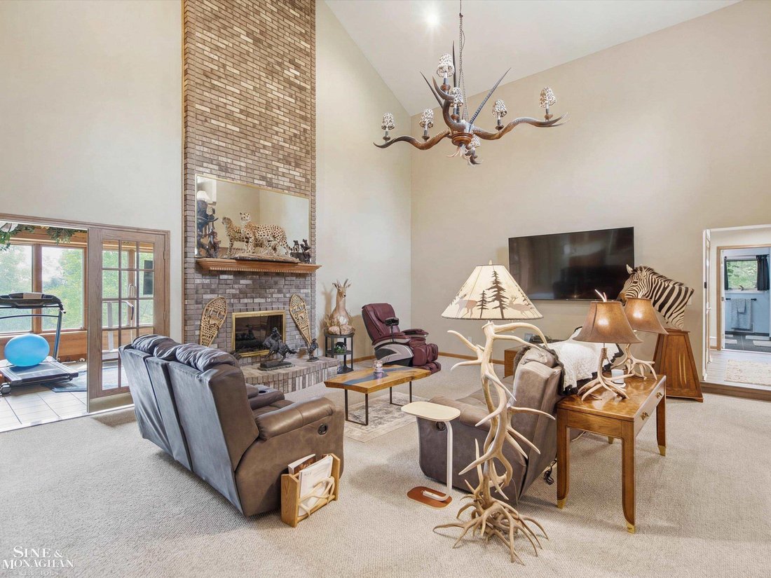 House in Richmond, Michigan, United States 4 - 18496557