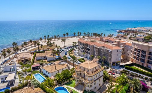 Villa in Playa Flamenca, Orihuela, Land Valencia 1