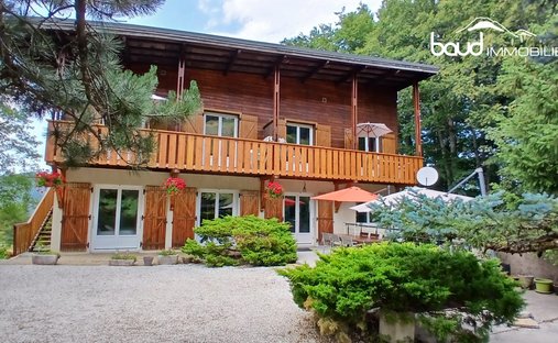 House in Villard-de-Lans, Auvergne-Rhône-Alpes, France 1
