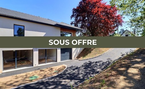 House in Gallieni-Saint Andre, Mont-Saint-Aignan, France 1