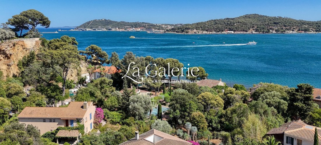 House in Coste Chaude-Mauveou, La Seyne-sur-Mer, France 1 - 18496233