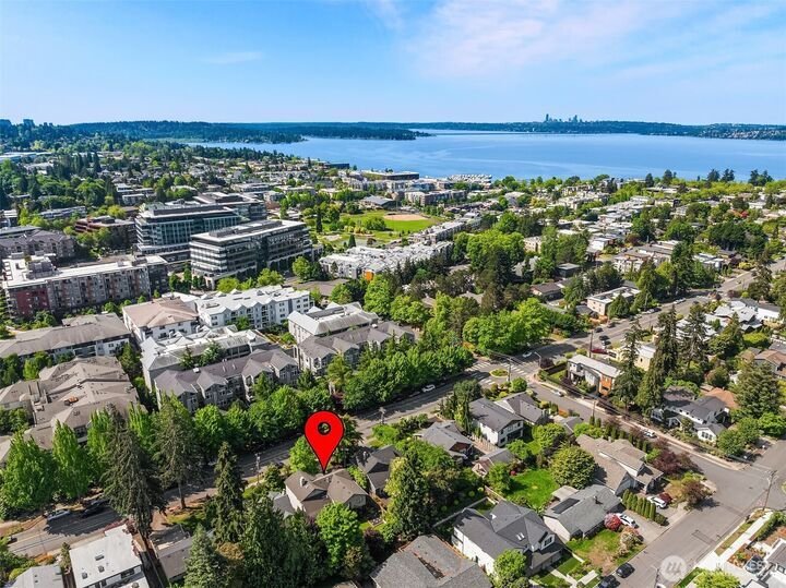 House in Kirkland, Washington, United States 2 - 18496392