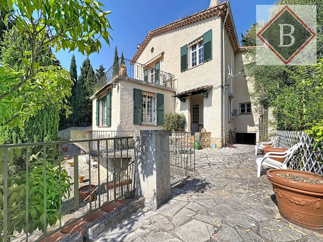 House in Mougins, Provence-Alpes-Côte d'Azur, France 2 - 18496190