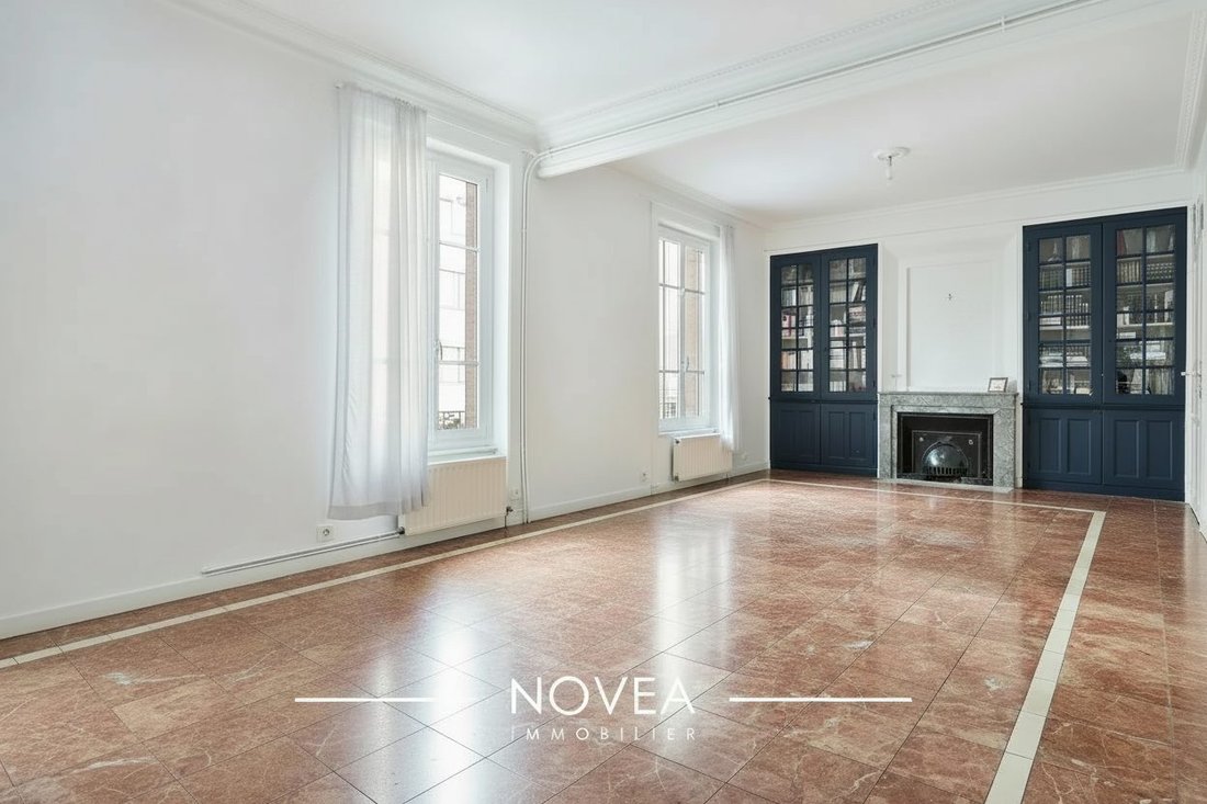Apartment in Zola - Pressence, Villeurbanne, France 5 - 18496177