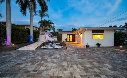 Casa a Madeira Beach, Florida, Stati Uniti 1