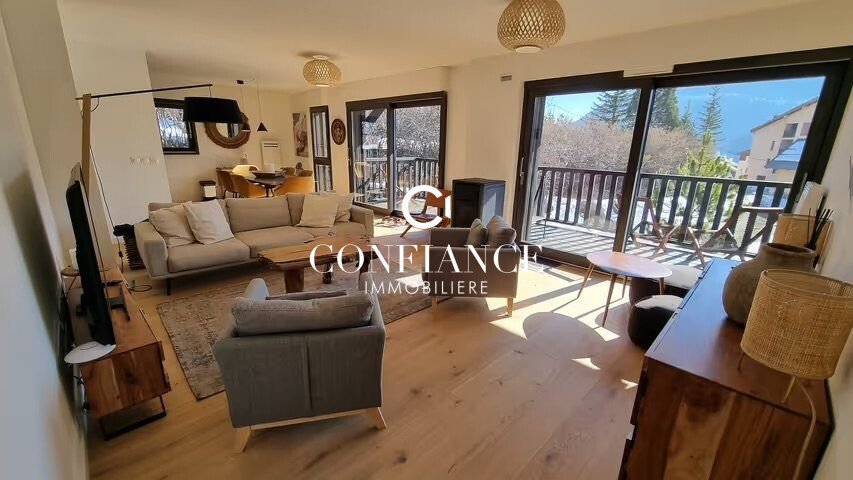 Apartment in Saint-Etienne-de-Tinée, Provence-Alpes-Côte d'Azur, France 1 - 18496117