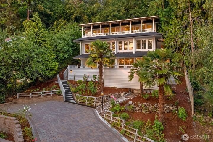 House in Seattle, Washington, United States 1 - 18496396