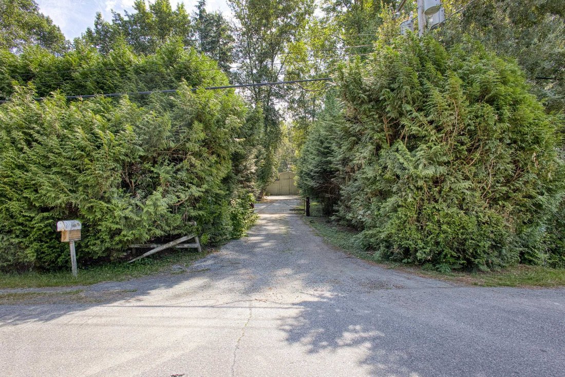 House in Langley Township, British Columbia, Canada 1 - 18496069