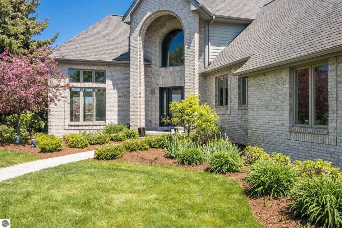 House in Traverse City, Michigan, United States 2 - 18495952