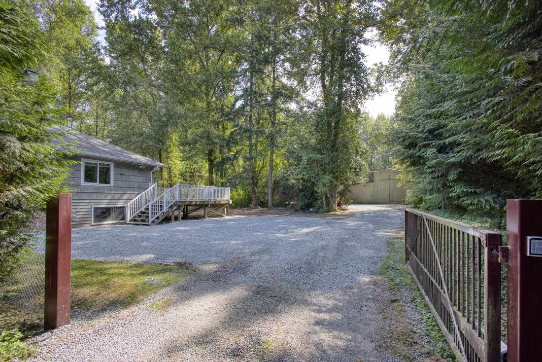 House in Langley Township, British Columbia, Canada 3 - 18496069