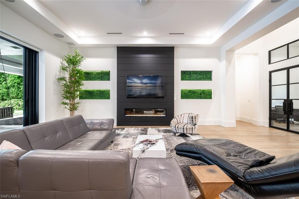 House in Naples, Florida, United States 5 - 18496124