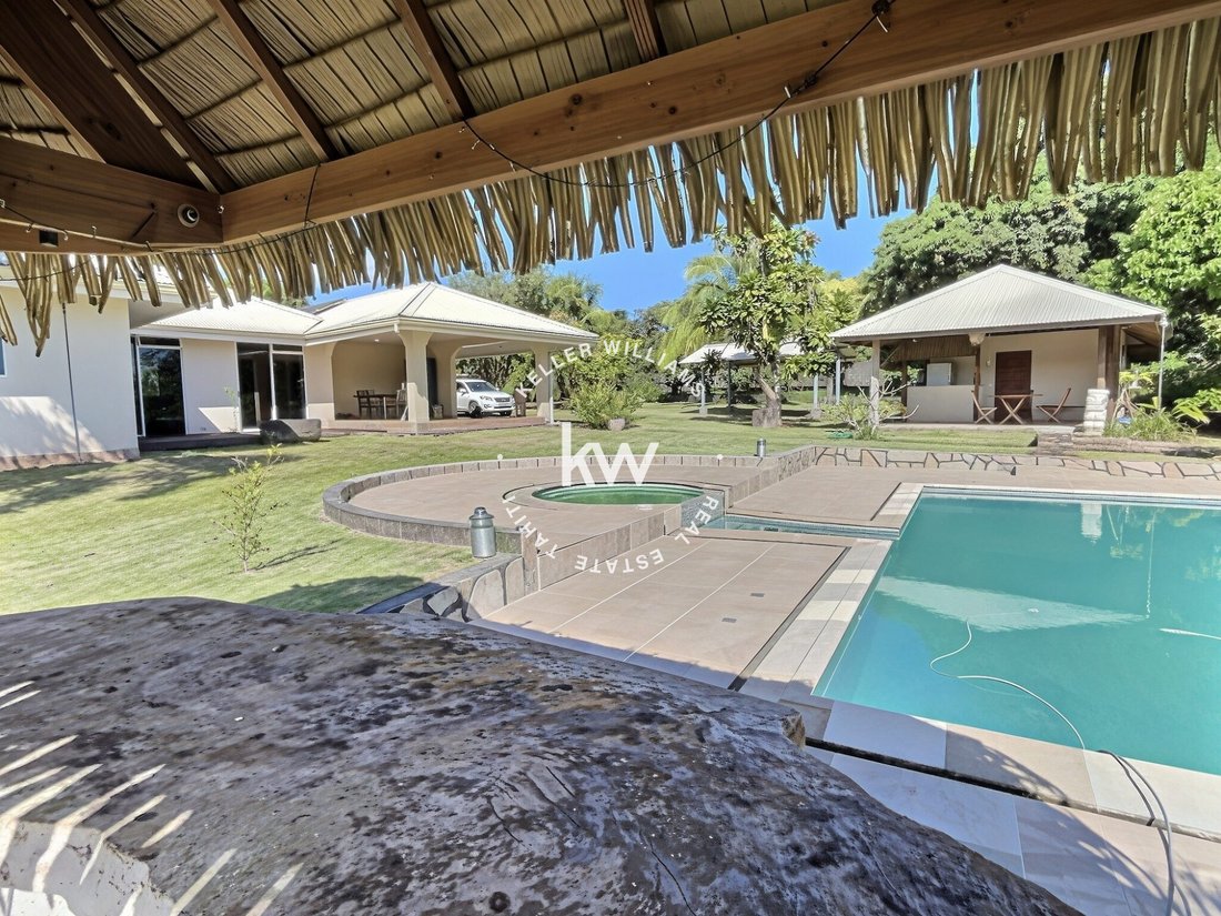 House in Taiarapu-Ouest, Windward Islands, French Polynesia 1 - 18441815