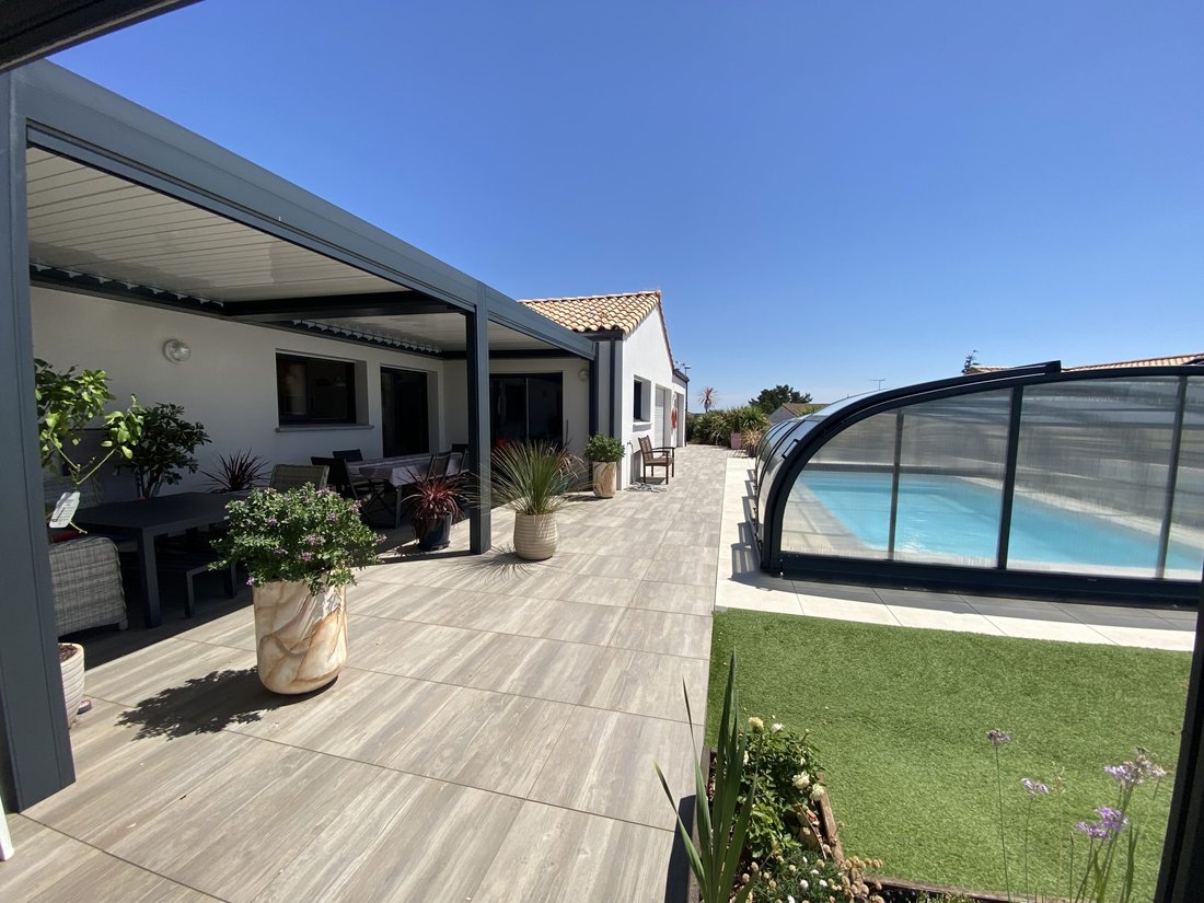 House in Brem-sur-Mer, Pays de la Loire, France 4 - 18496095