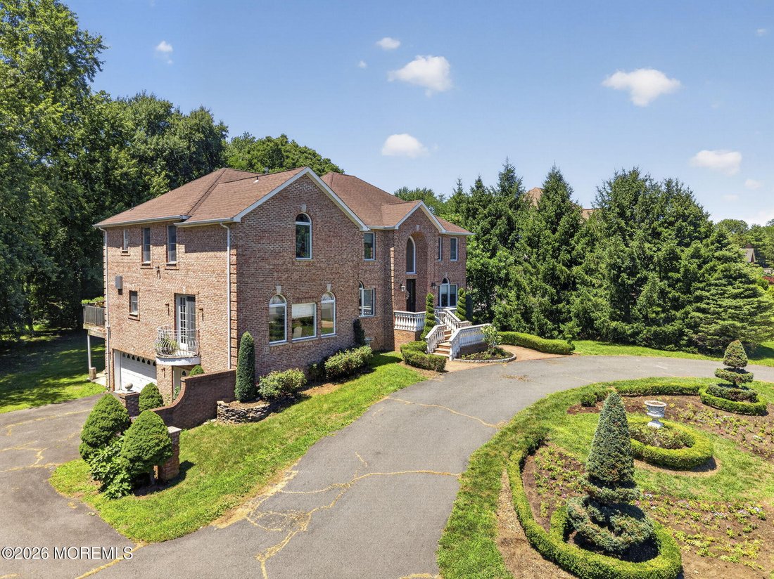 House in Freehold Township, New Jersey, United States 2 - 18496502