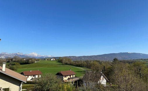 Apartment in Centre, Poisy, France 1
