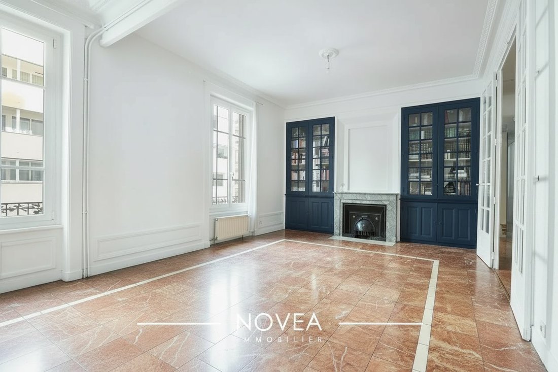 Apartment in Zola - Pressence, Villeurbanne, France 2 - 18496177