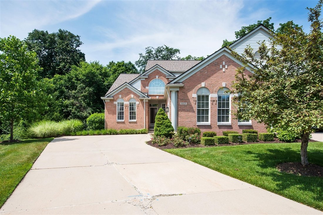 Condo in Township of Northville, Michigan, United States 4 - 18496560