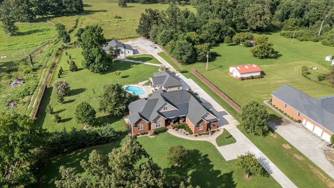 House in Tullahoma, Tennessee, United States 5 - 18497342