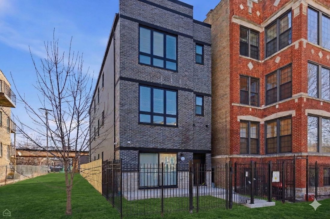 Chicago, Illinois, United States 2 - 18496872