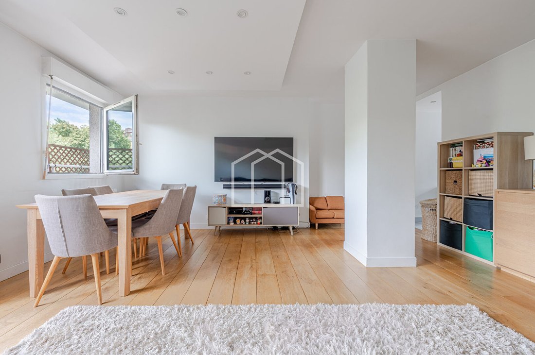 Apartment in Puteaux, Ile-de-France, France 4 - 18496977