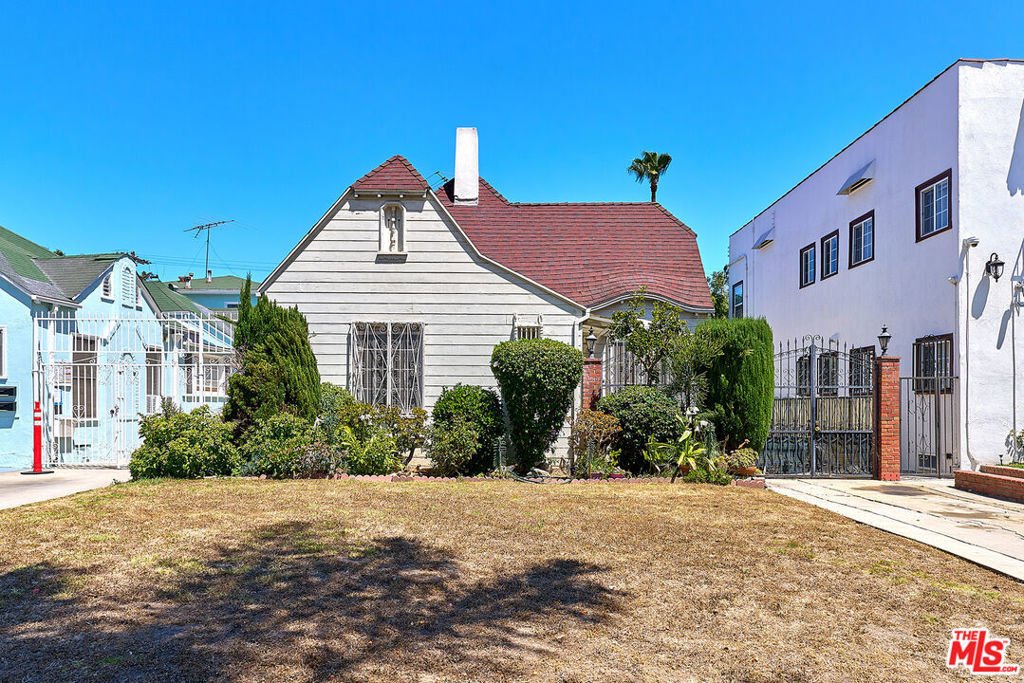 Los Angeles, California, United States 4 - 18497341