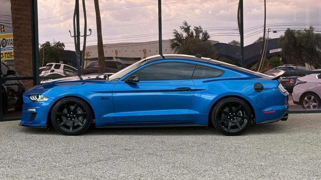 Coupe in Tucson, AZ, United States 5 - 18497642