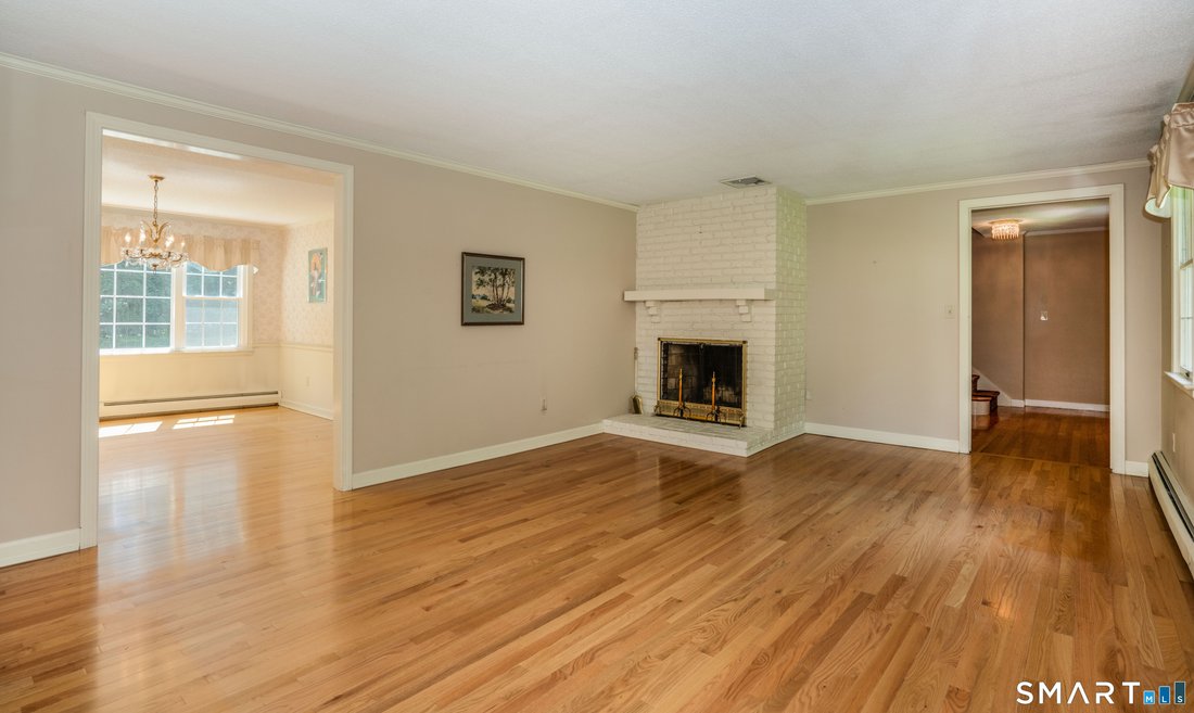 House in Simsbury, Connecticut, United States 5 - 18497405