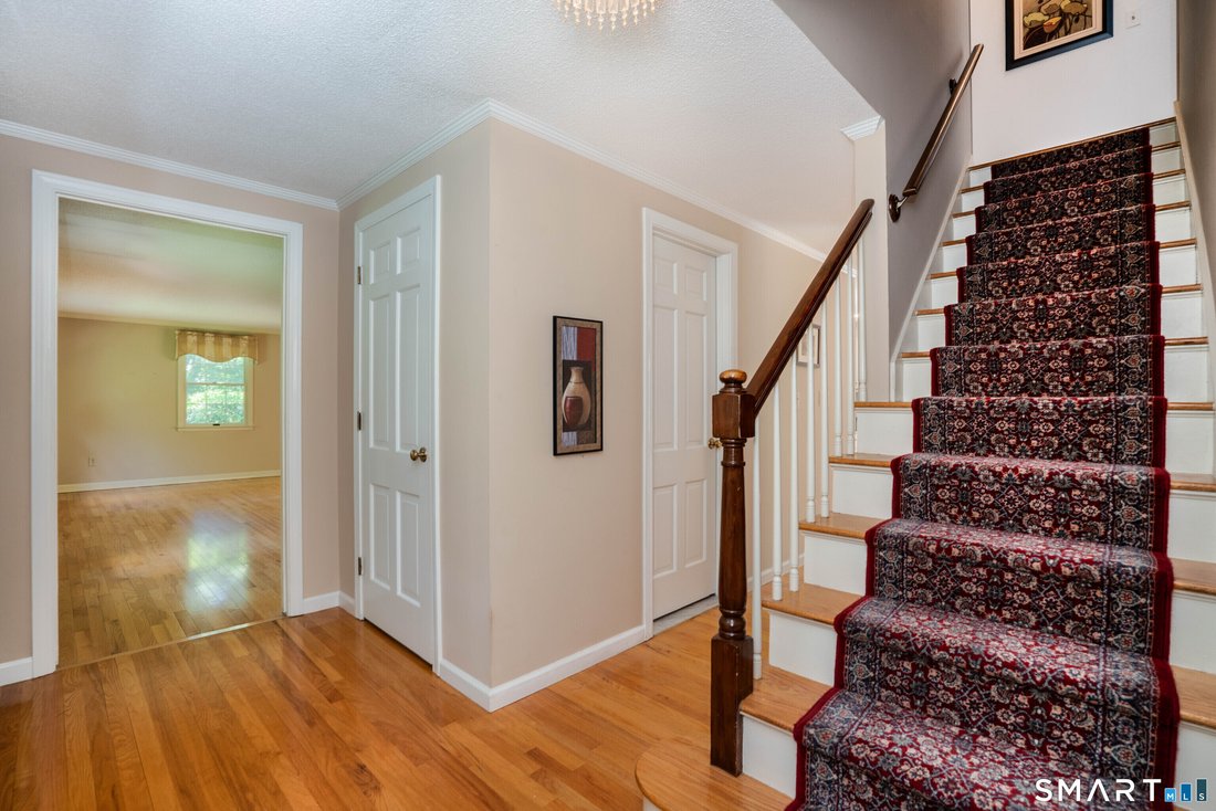 House in Simsbury, Connecticut, United States 3 - 18497405
