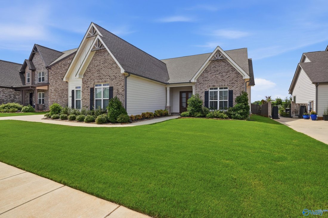 House in Redstone Arsenal, Alabama, United States 1 - 18496981
